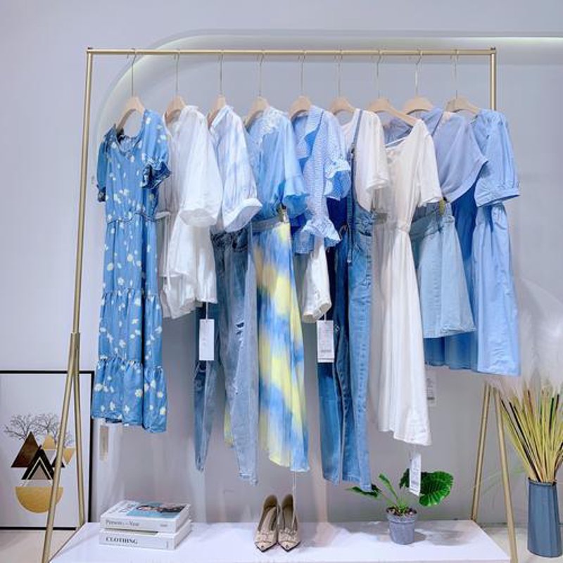 湖北咸宁服装店